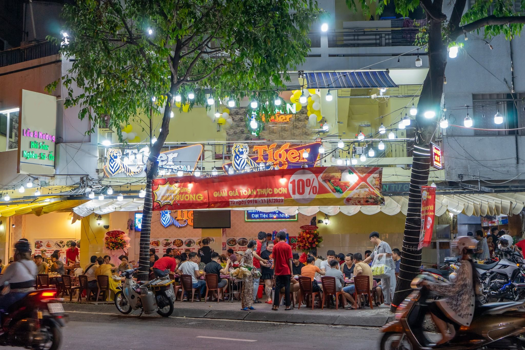 Cho thuê nhà 2 Mặt tiền (MTĐ+MTH (HẺM 6M) ) đường Trường Sa, P.13, Quận 3, TP HCM.